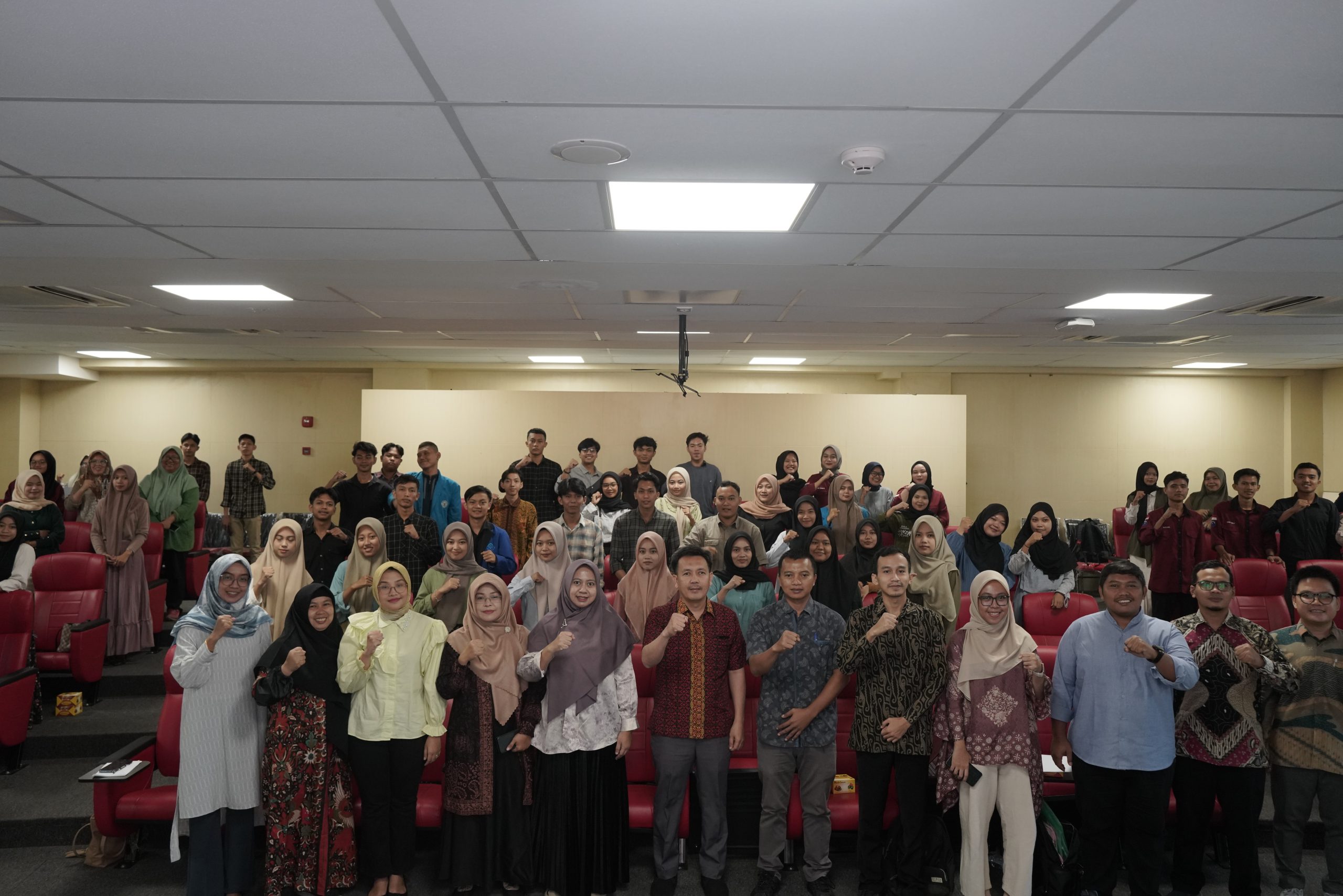 Fakultas Saintek UIN STS Jambi-IESR Selenggarakan Seminar Nasional