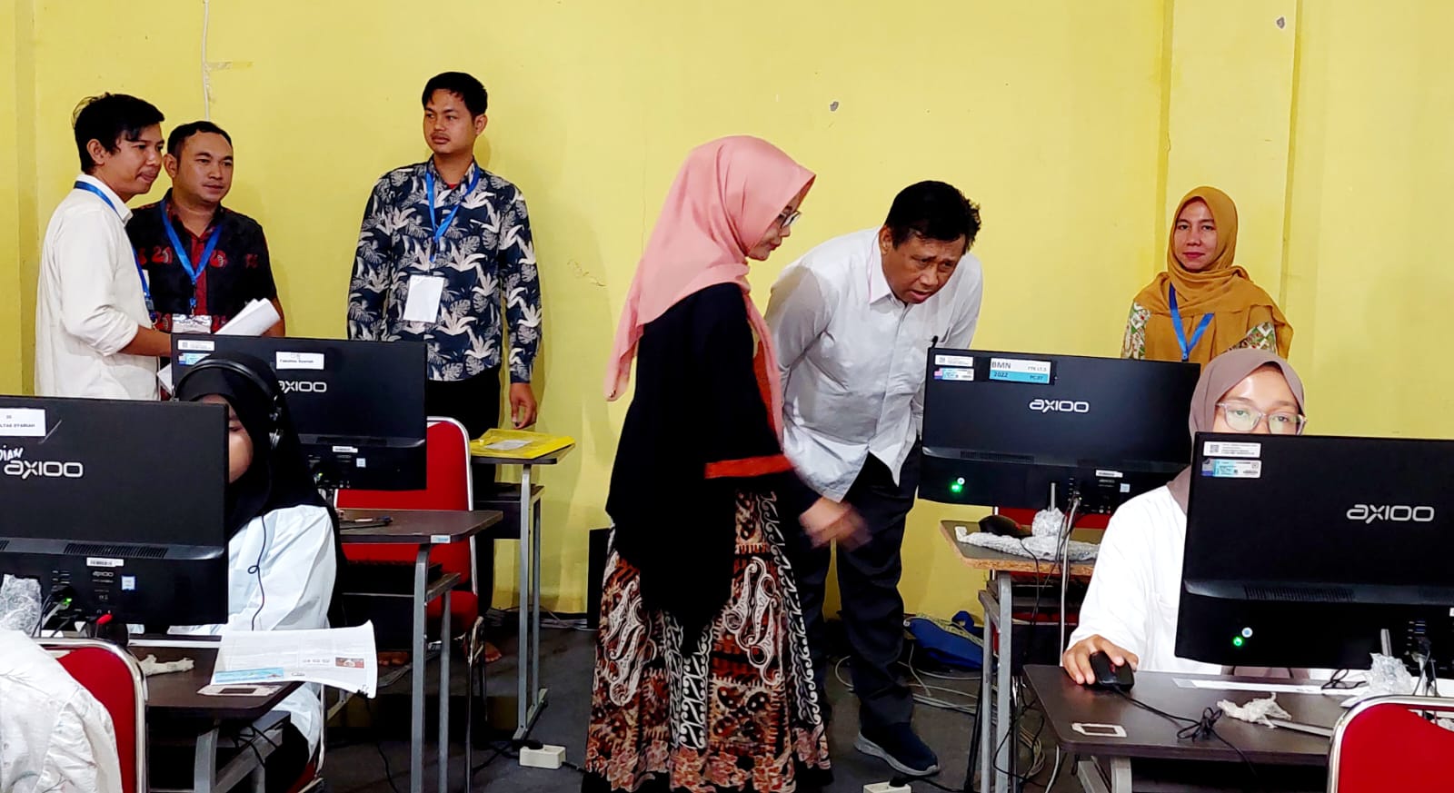 Hari Kedua UM-PTKIN di UIN STS Jambi, Wakil Rektor II dan Wakil Rektor III Tinjau Pelaksanaan Ujian