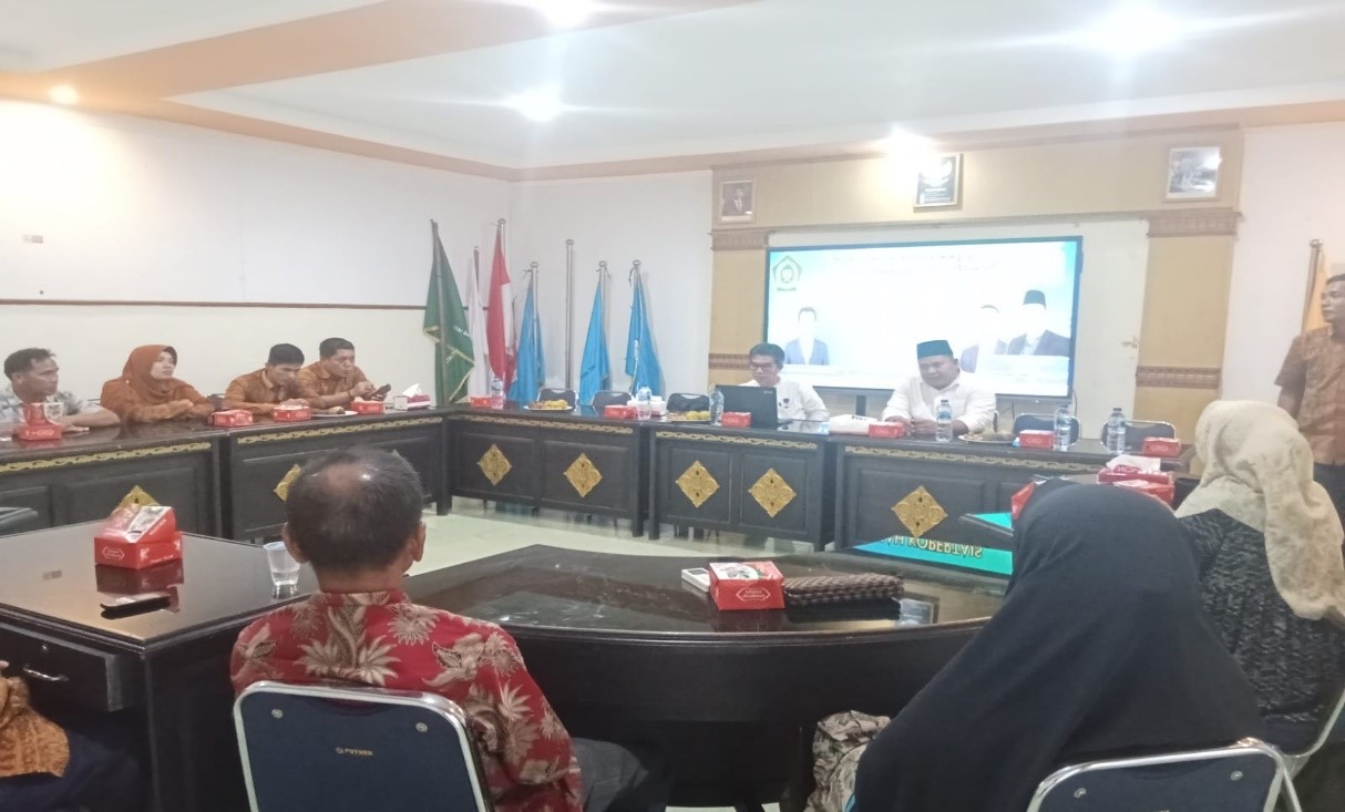 WAKOR SAFARI ILMIAH DI IAI DARUL ULUM SAROLANGUN