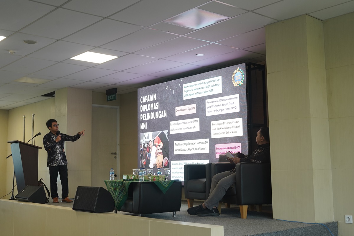 Kuliah Umum, 10 Tahun Perjalanan Diplomasi Indonesia