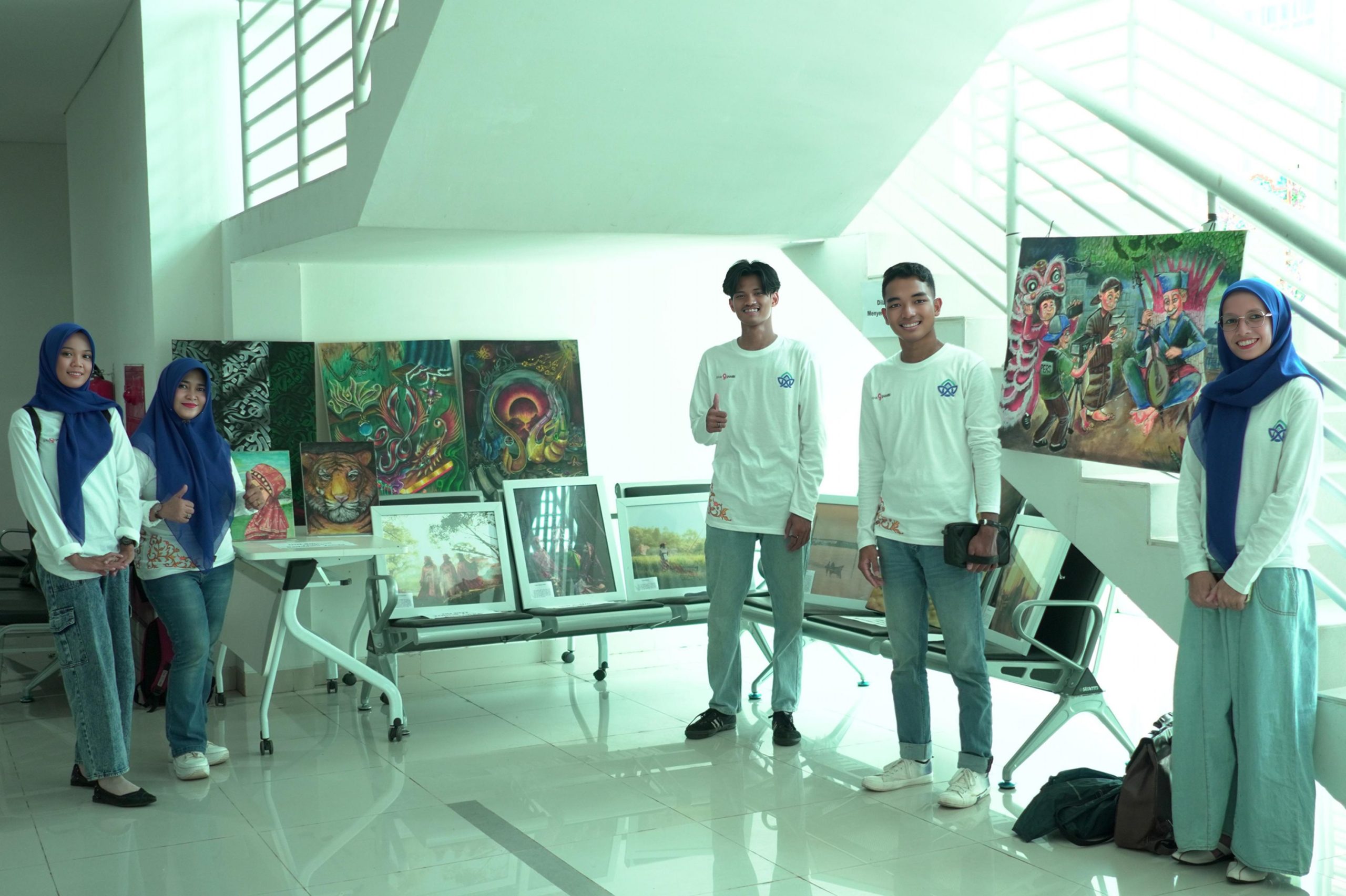 Pameran Kaligrafi Kontemporer dan Fotografi UIN STS Jambi Menarik Perhatian Penonton di Seiba International Festival 2024 