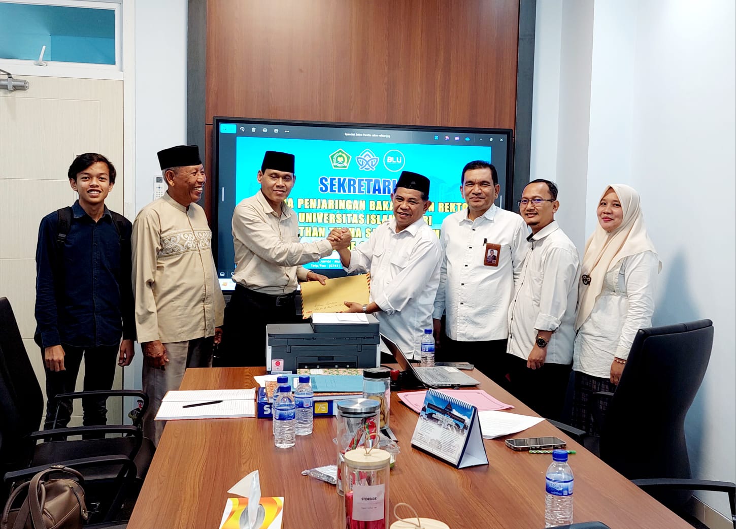 Pendaftaran Calon Rektor UIN STS Jambi: Panitia Terima Berkas Prof. Hasbi