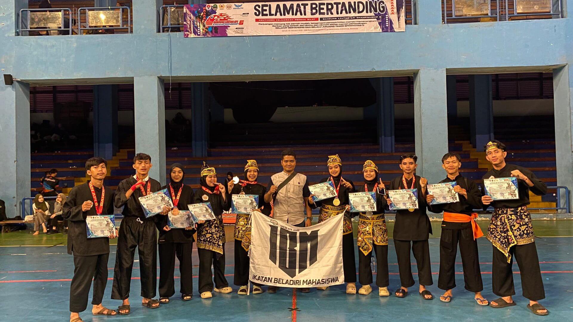 Mahasiswa UIN STS Jambi Raih Prestasi Gemilang di Kejuaraan Pencak Silat Nasional