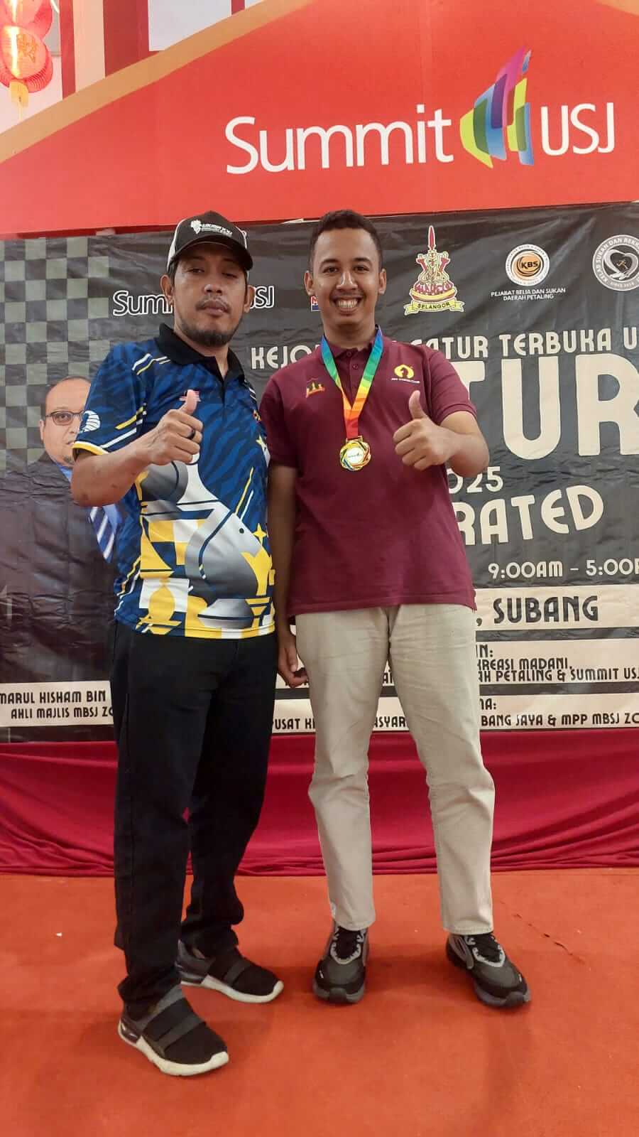 Mahasiswa UIN Jambi Raih Prestasi Internasional di Turnamen Catur