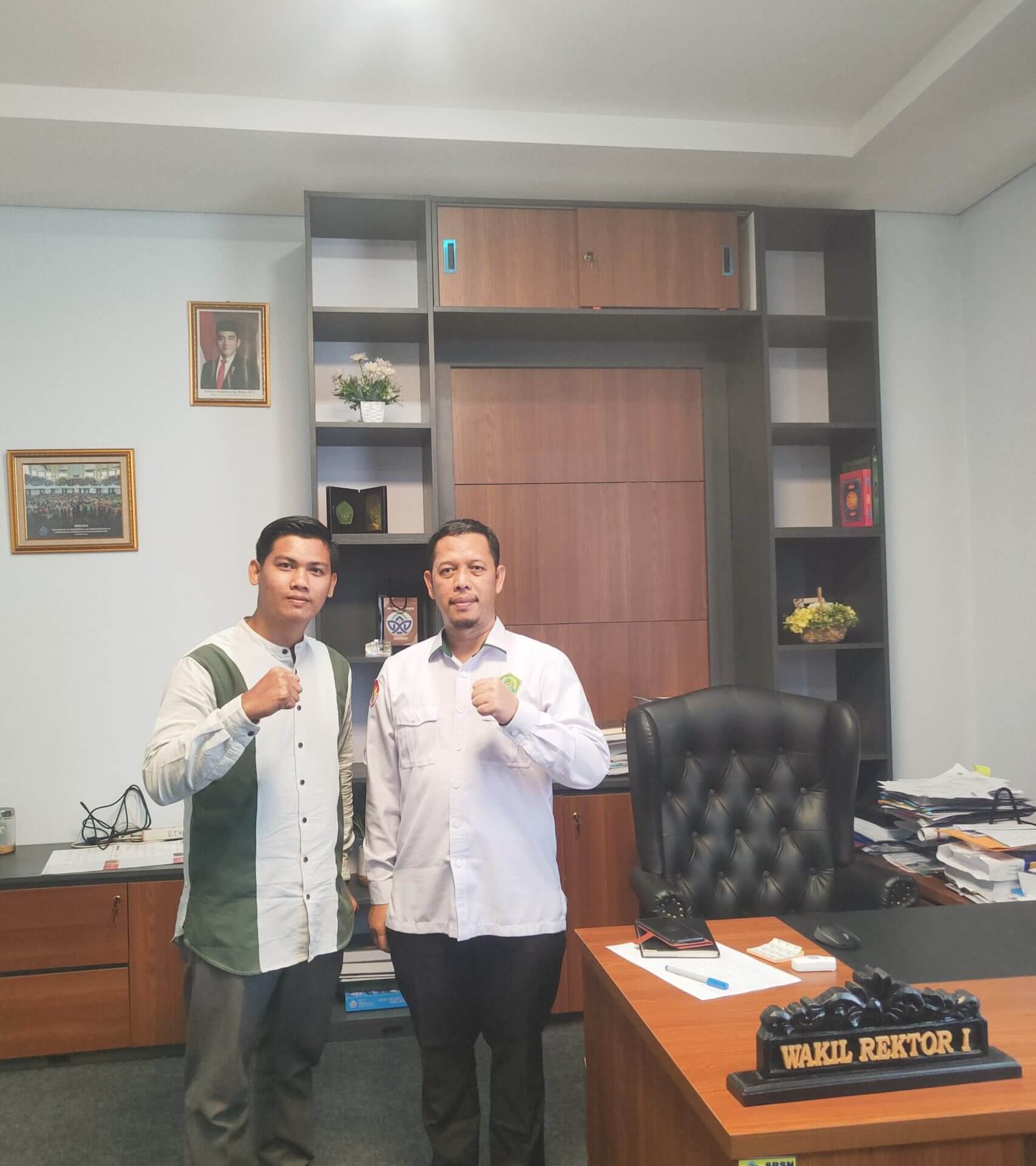 Ahmad Husairi, Lulusan Perdana UIN Jambi Raih Gelar Sarjana Tanpa Skripsi