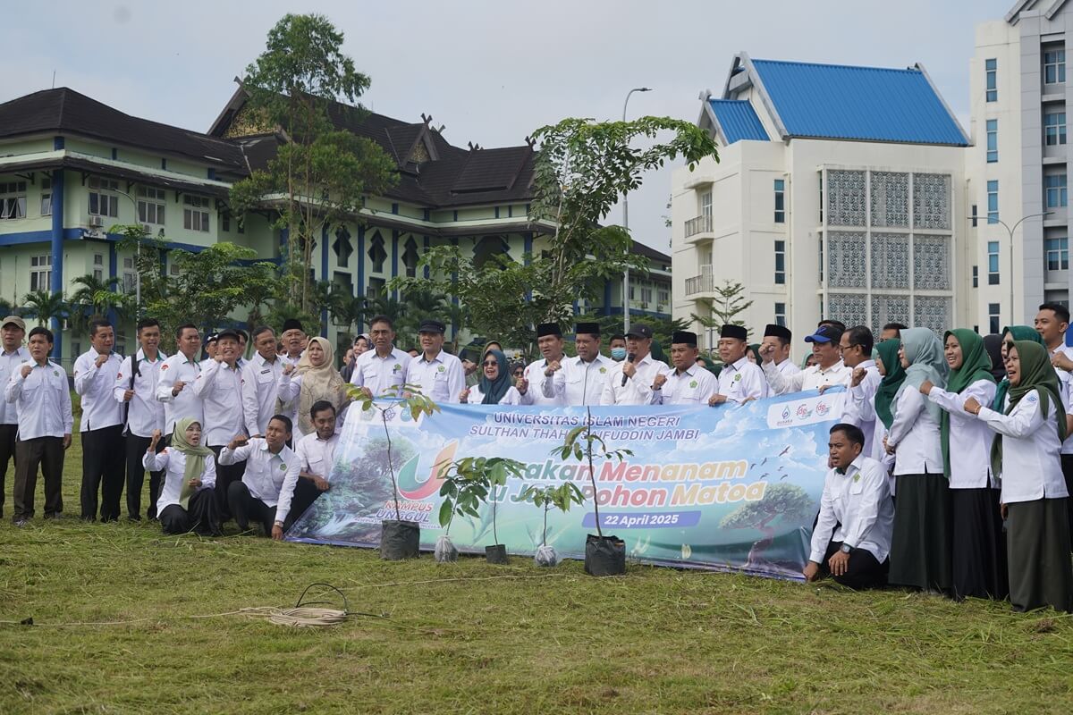 UIN STS Jambi Tanam 1.000 Pohon Matoa Dukung Gerakan Kemenag Hijaukan Indonesia