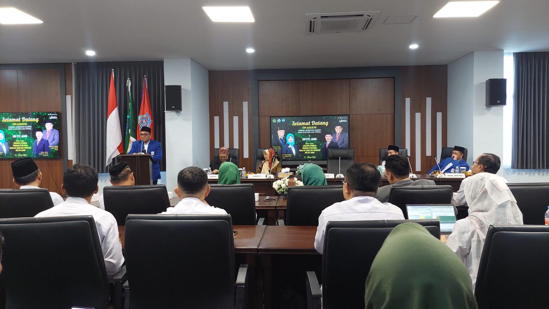 UIN STS Jambi Sambut Asesor LAMSAMA untuk Akreditasi Prodi Kimia