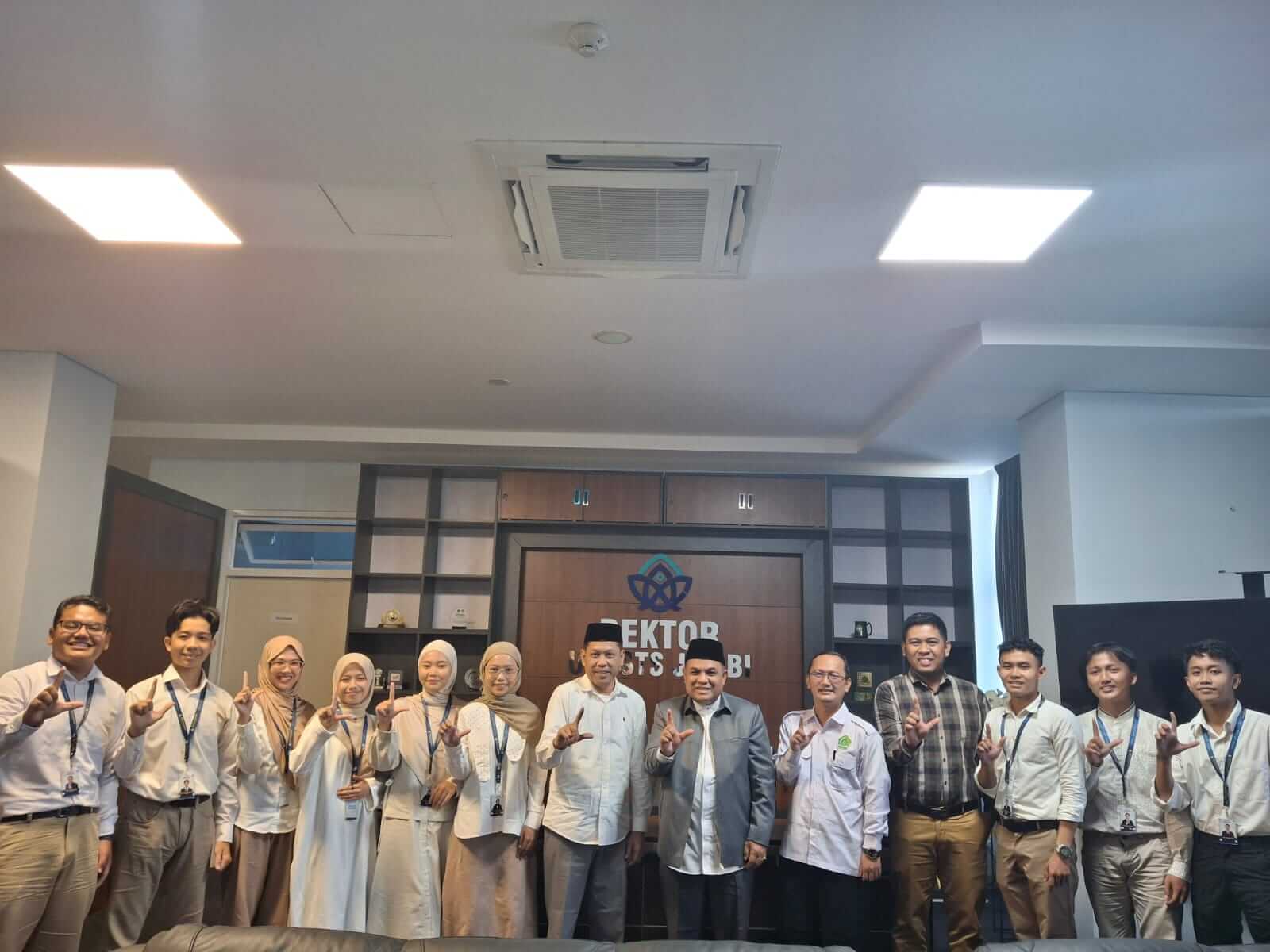 9 Mahasiswa UIN Jambi Masuk Finalis Duta Bahasa 2025