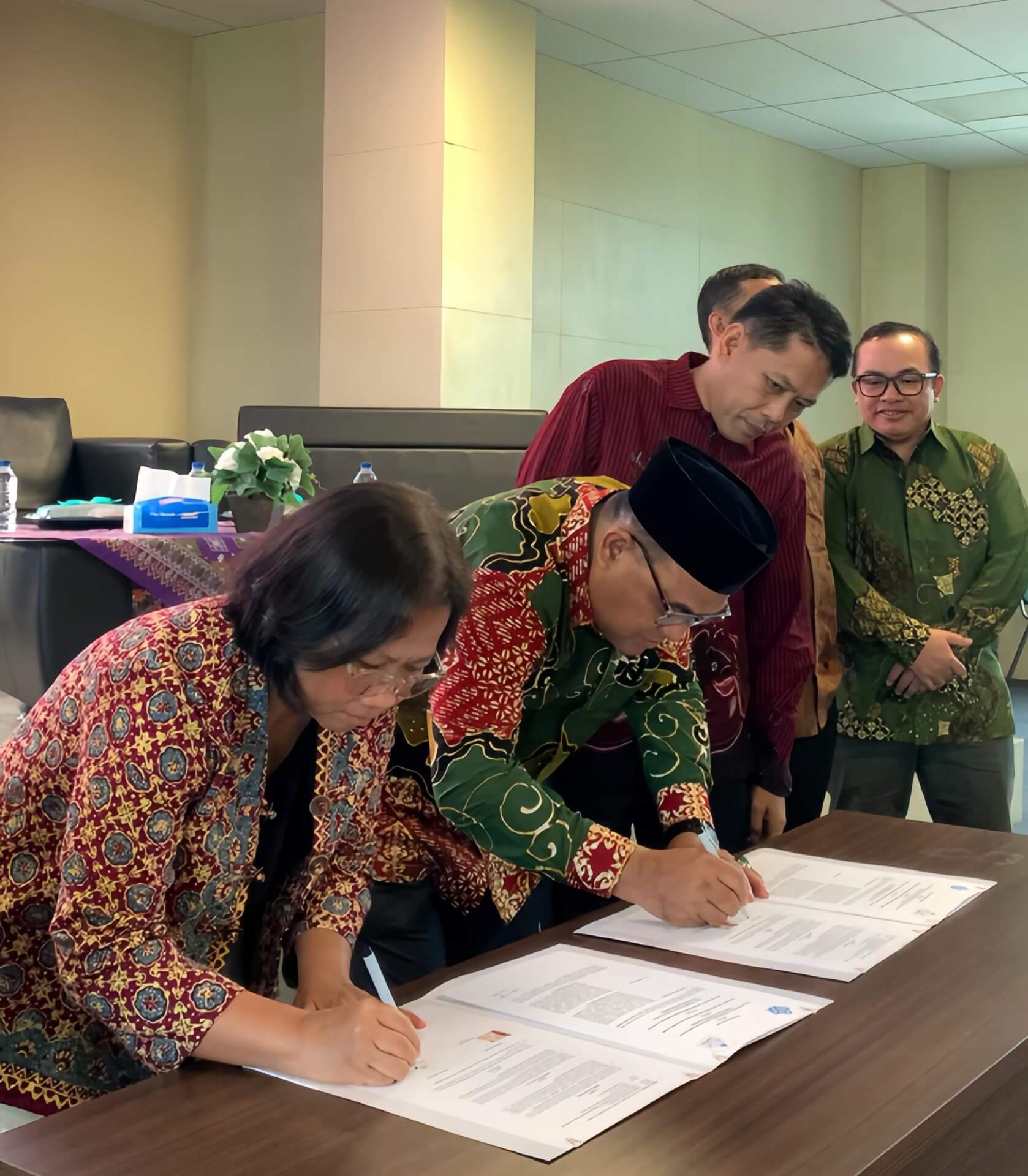 UIN STS Jambi dan Yappika Teken MoU, Perkuat Kolaborasi HAM, Demokrasi, dan Lingkungan