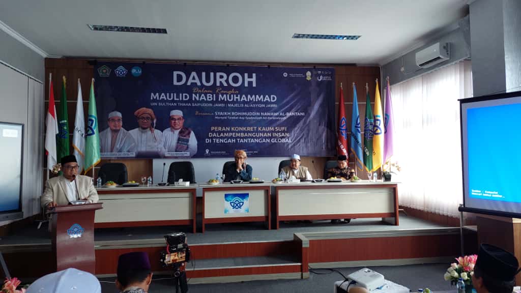 UIN STS Jambi Gelar Dauroh Maulid Nabi Bersama Syaikh Rohimuddin Nawawi Al-Bantani
