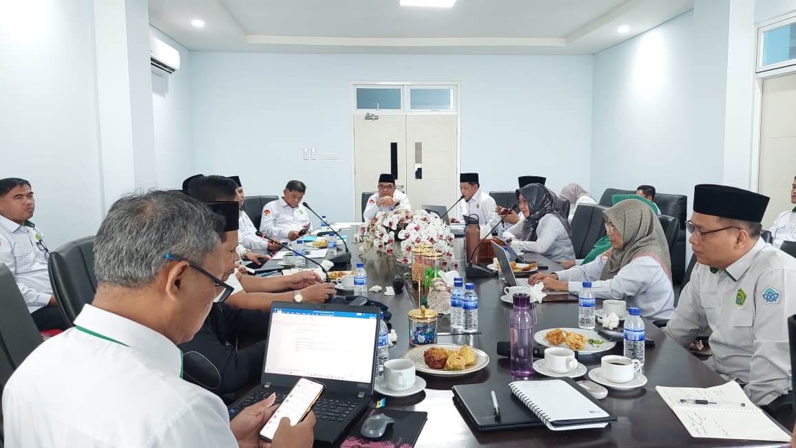 Rapat Evaluasi, Rektor UIN STS Jambi Tegaskan Pentingnya Kolaborasi dan Peningkatan Kinerja