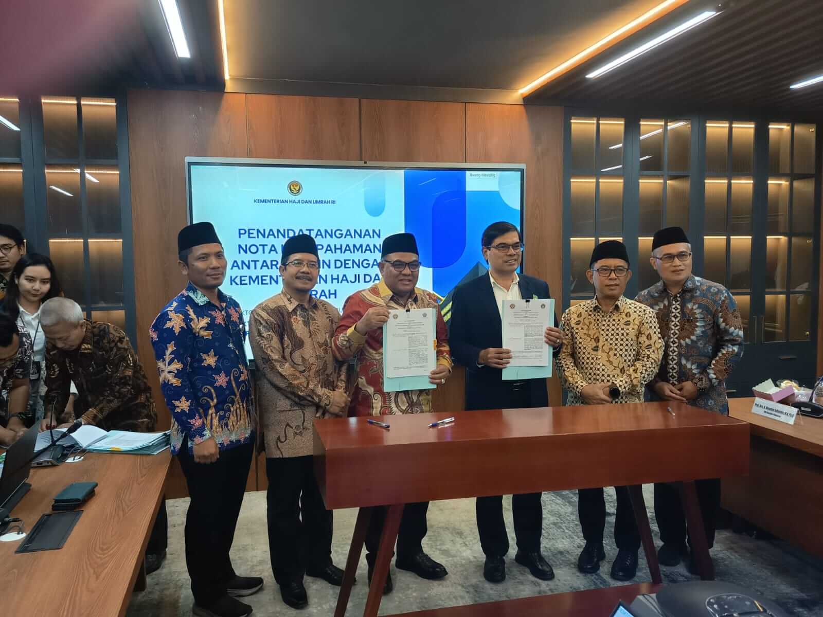 Rektor UIN STS Jambi Tandatangani Nota Kesepahaman dengan Kementerian Haji dan Umrah