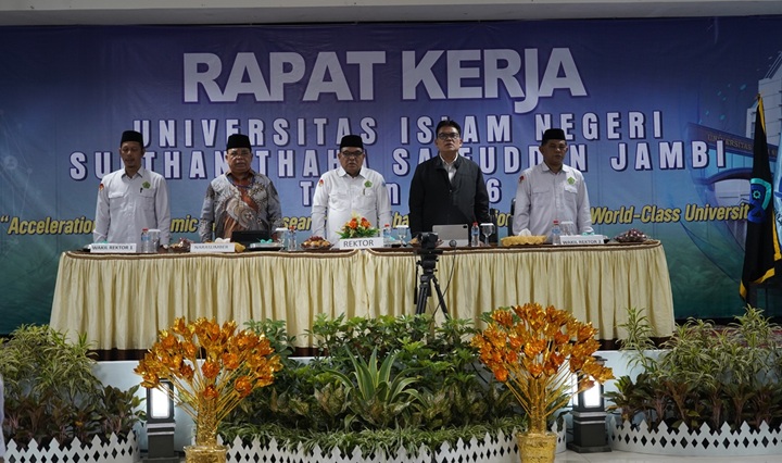UIN STS Jambi Gelar Rapat Kerja 2026