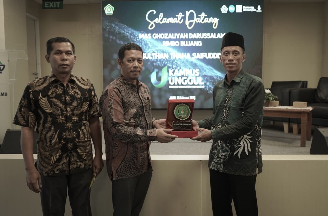 Motivasi Siswa MA Ghozaliyah Darussalam, WR I UIN STS Jambi: Kuliah Adalah Pintu Menuju Sukses