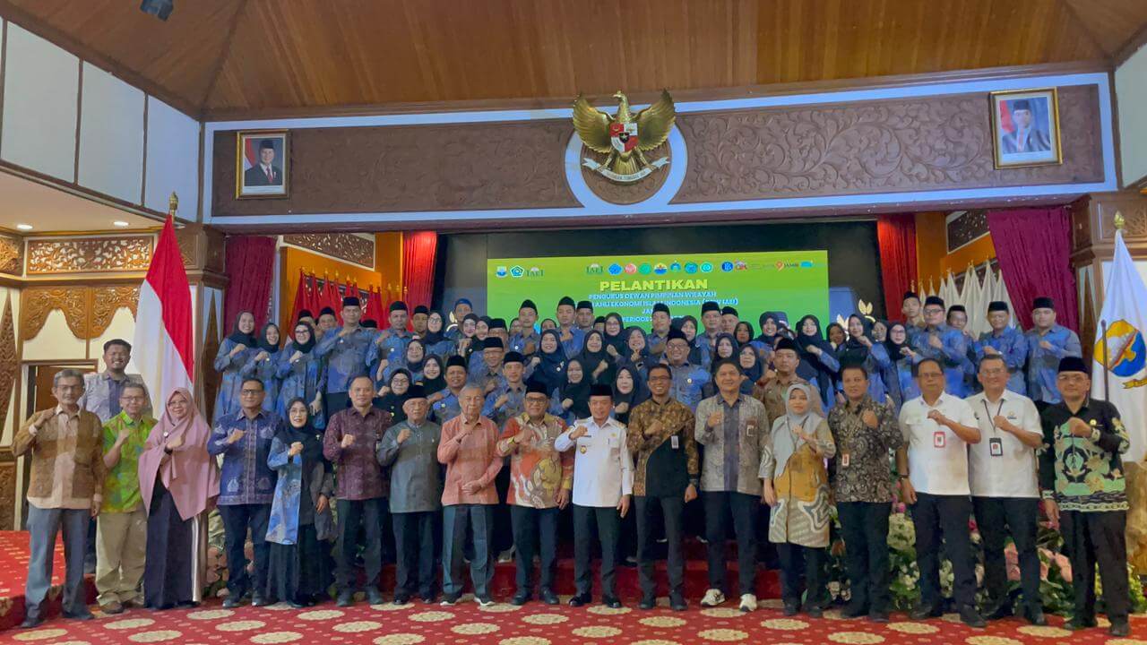 Rektor UIN STS Jambi Hadiri Pelantikan Pengurus DPW IAEI Jambi Periode 2026–2031