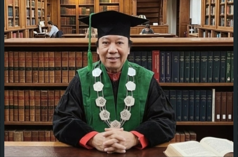 PENDIDIKAN PROFESI GURU: ANTARA TAGIHAN PROFESIONALITAS DAN TUNJANGAN PROFESI