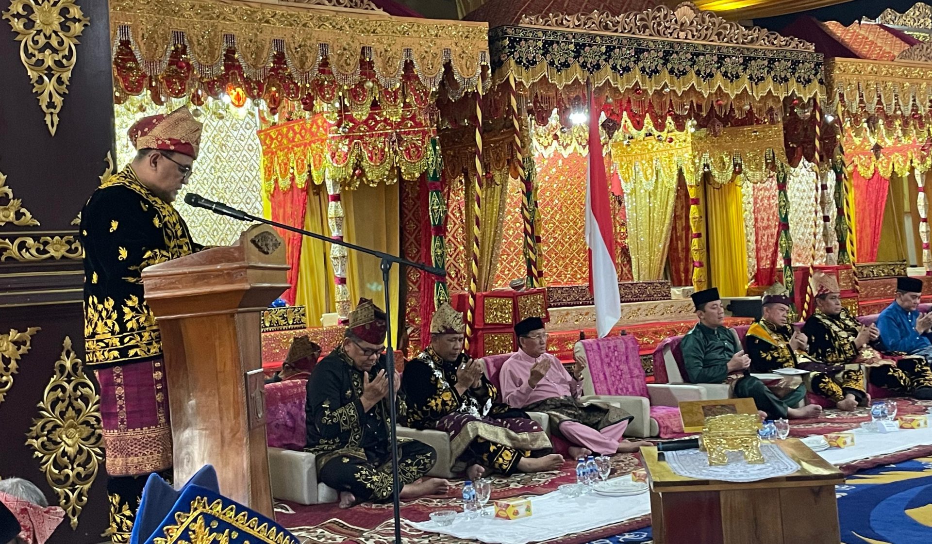 Rektor UIN STS Jambi Pimpin Pembacaan Do’a pada Peringatan Hari Adat Melayu Jambi 2026