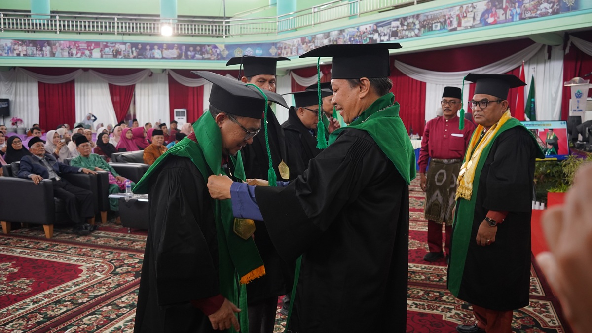 Guru Besar antara Prestise dan Prestasi