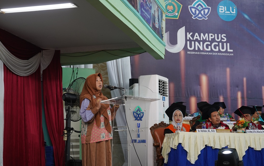 Wisuda Periode II, Ulya Fuhaidah Dorong Lulusan UIN STS Jambi Jadi Generasi Ulul Albab Berjiwa Wirausaha