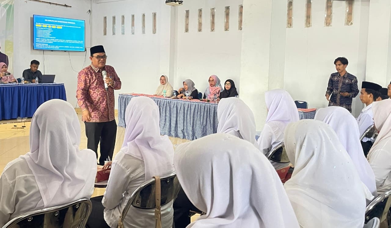 Rektor UIN STS Jambi Jadi Pemateri Kuliah Umum di Institut Islam Ma’arif Jambi