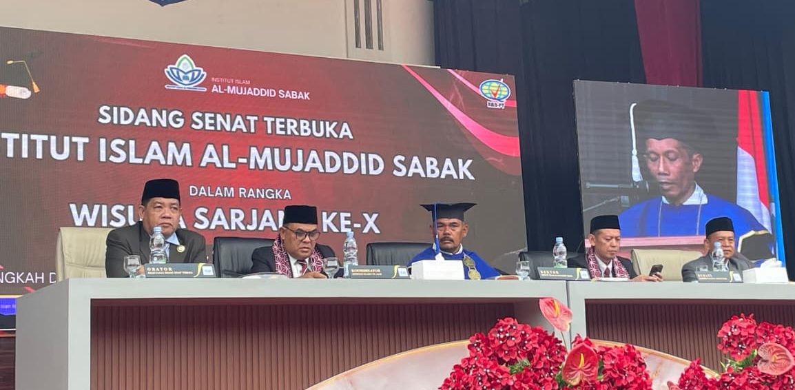 Rektor UIN STS Jambi Titip Lima Pesan kepada 150 Wisudawan Institut Islam Al-Mujaddid Sabak