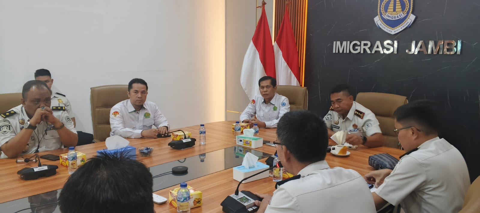 UIN STS Jambi dan Imigrasi Jambi Bahas Penguatan Layanan Keimigrasian