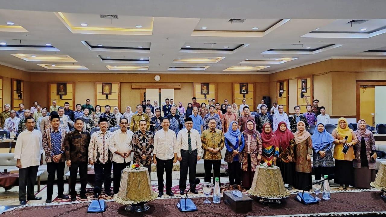 Wakil Rektor III UIN STS Jambi Ikuti Sosialisasi Kebijakan dan Regulasi PDLN