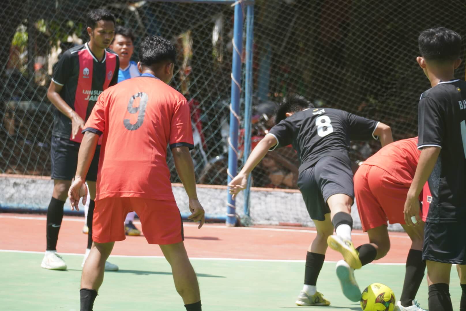 Hujan Gol di Laga Perdana, Tim Futsal UIN Jambi Menang Telak 7-1 di Ajang FEKSIMA
