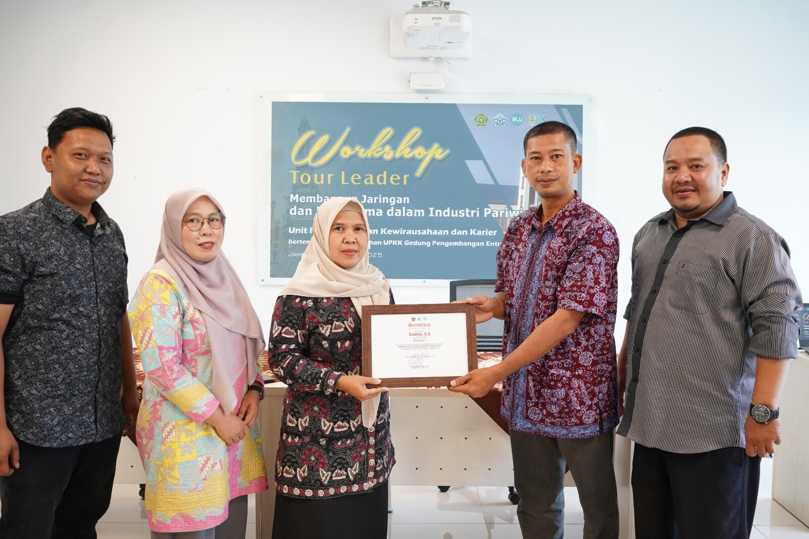 Pelatihan Tour Leader, Langkah Nyata UIN STS Jambi Siapkan SDM Pariwisata Halal