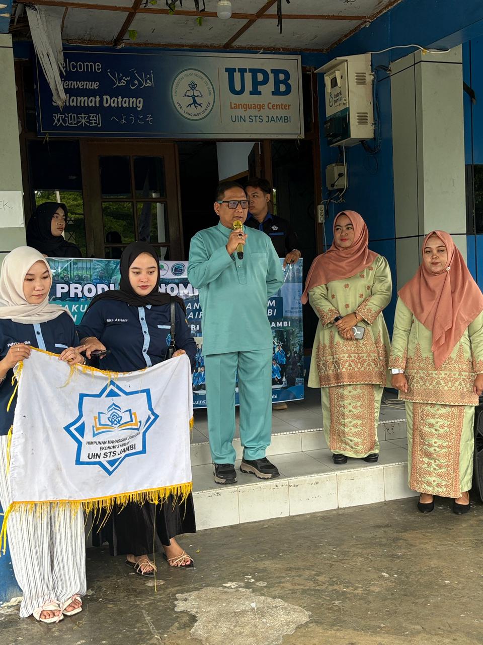 Aksi Peduli Mahasiswa UIN STS Jambi Bantuan ke Kabupaten Agam, Sumatra Barat