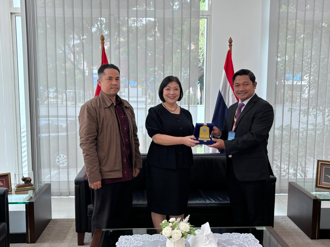 Diplomasi Pendidikan: UIN Jambi Sambangi Kedutaan Besar Thailand