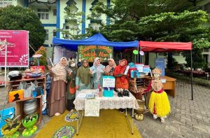 Pekan Lingkungan Hidup UIN STS Jambi 2026, Ratusan Tumbler Dibagikan untuk Kurangi Sampah Plastik