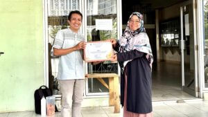 Dosen Tadris Biologi FTK UIN STS Jambi Raih Juara II Lomba Desain Alat Pengolahan Sampah